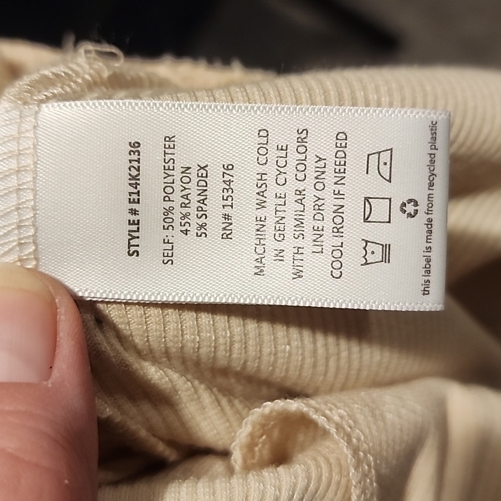 Allison Joy v-neck cream ribbed long sleeve top size XL - Picture 8 of 9